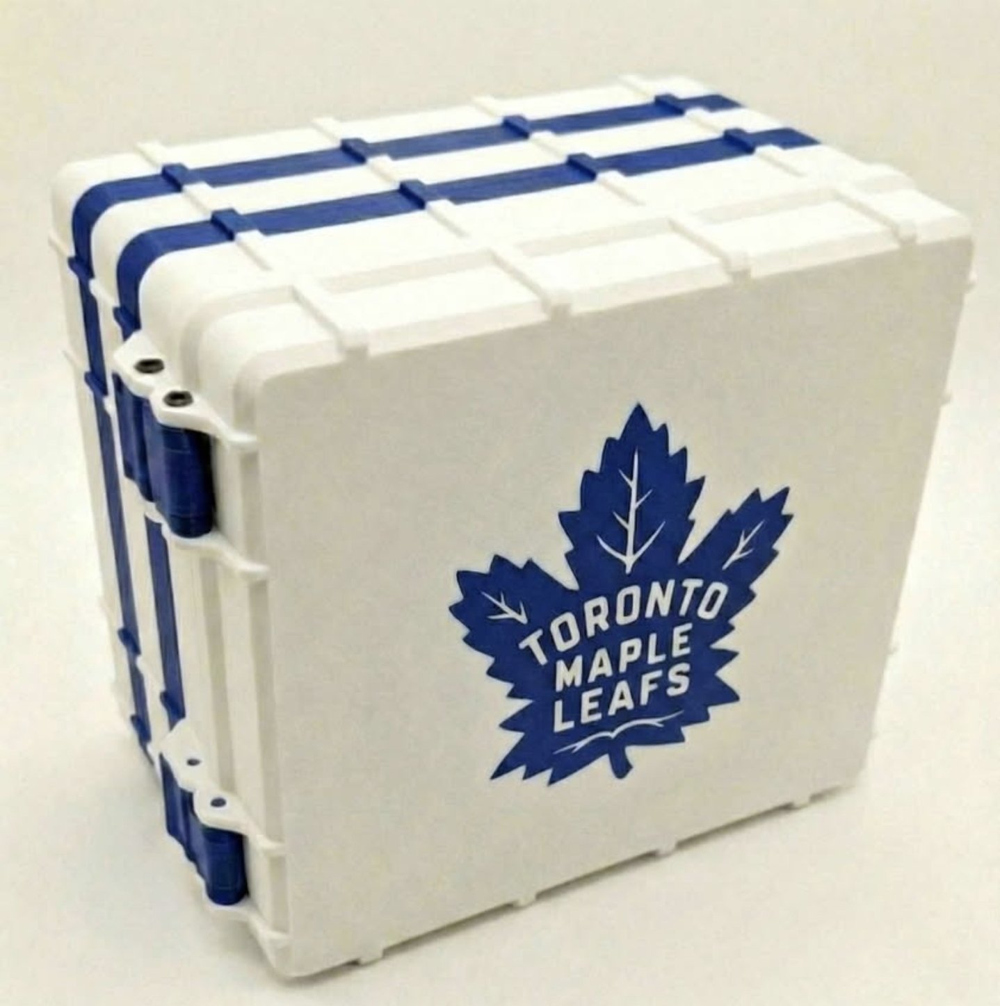White Toronto Maple Leafs custom card case with blue latches