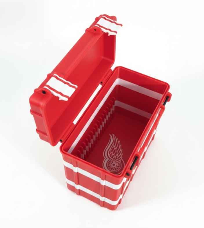 Open red and white Detroit Red Wings compact custom card case